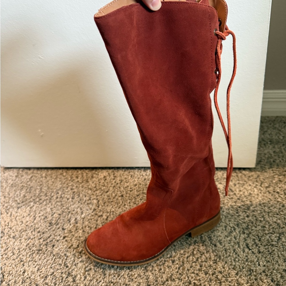 Women's Suede Knee-High Boots - Rust